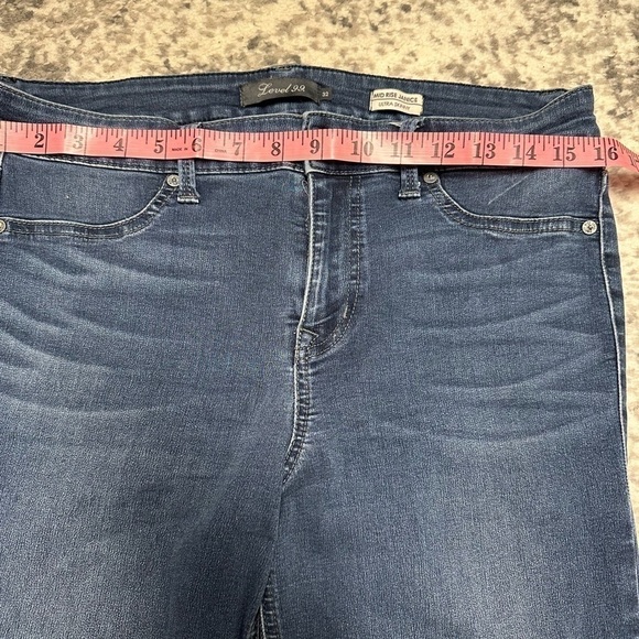 Level 99 mid rise Janice ultra skinny. With stretch! Size 32 - Picture 6 of 9